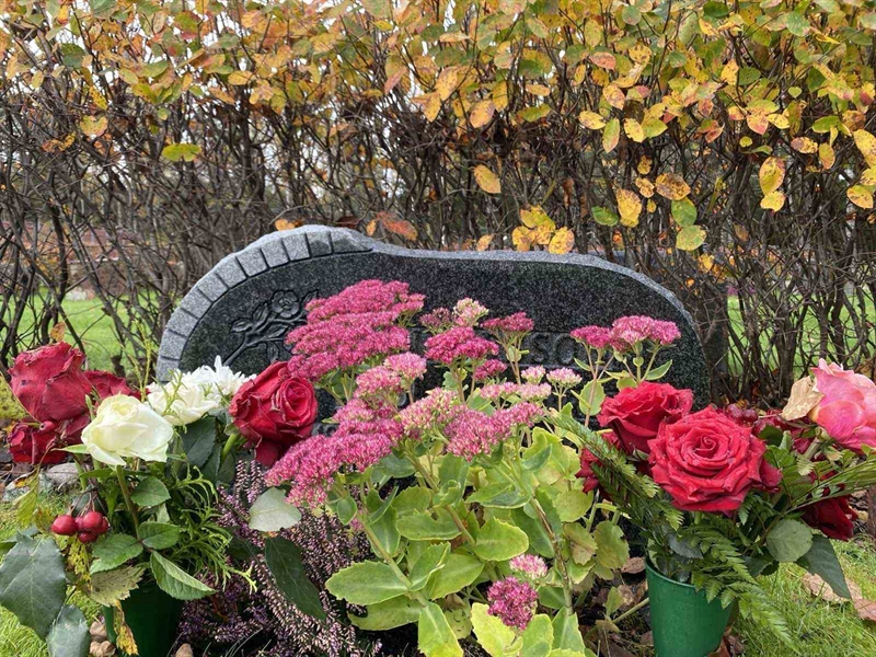 Grave number: 1 22     U6