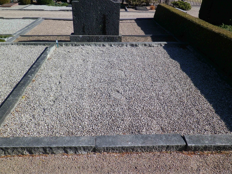 Grave number: OS E   434, 435, 436