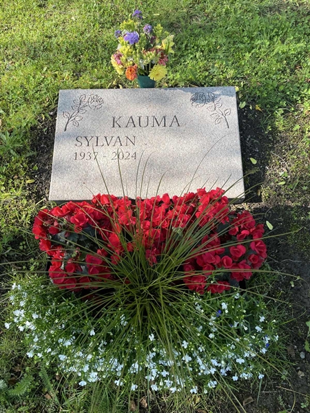 Grave number: R 5    21