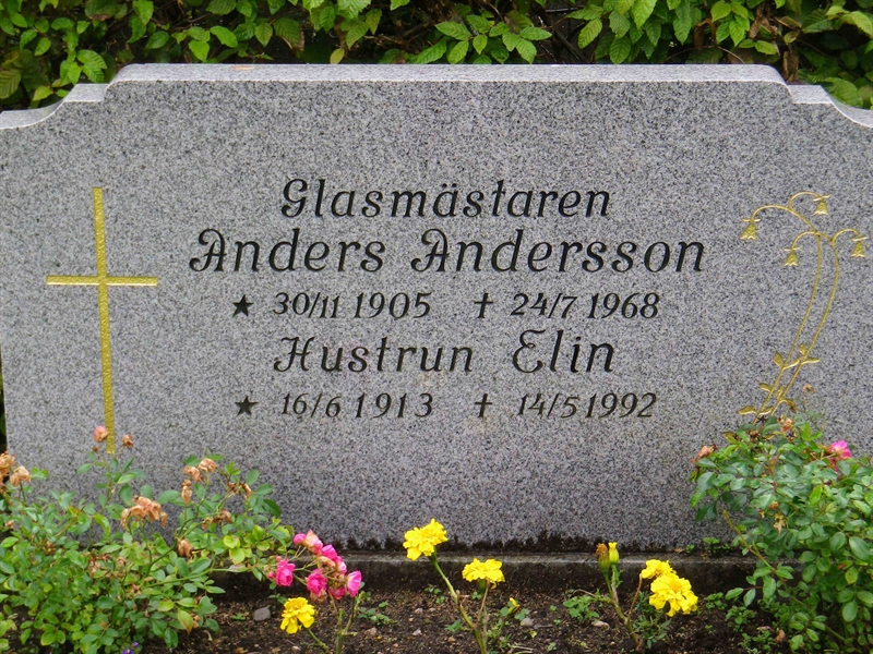 Grave number: OS N    89, 90