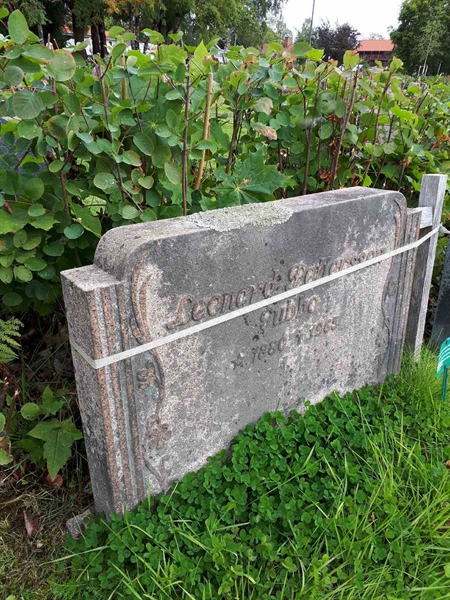 Hautatunnus: NK F B     6