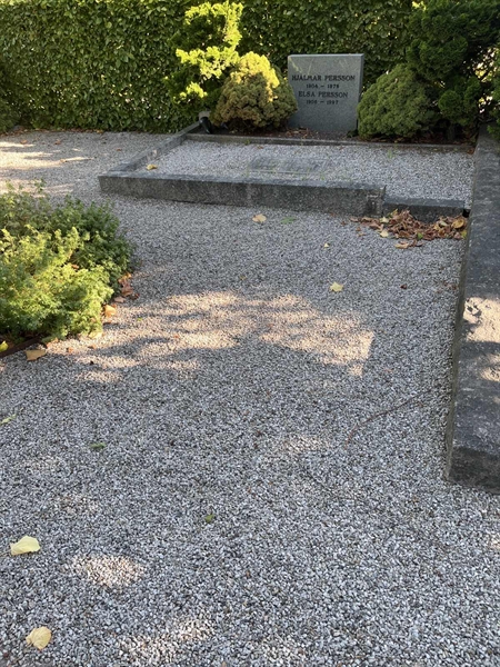 Grave number: NK IX    90