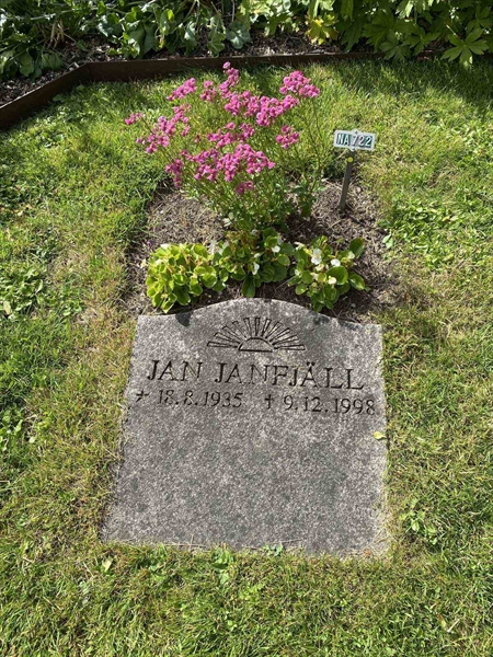 Grave number: 1 NA   722