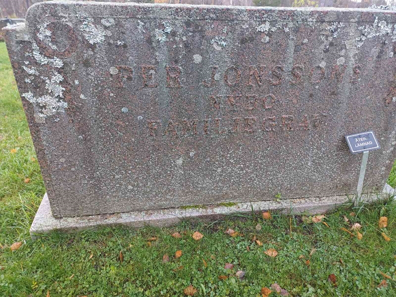 Grave number: JÄ 1 B 3939, 3940, 3941