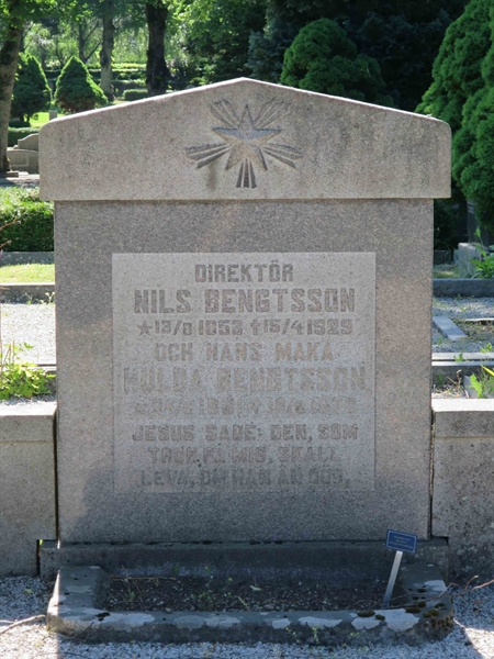 Grave number: HÖB 13   379
