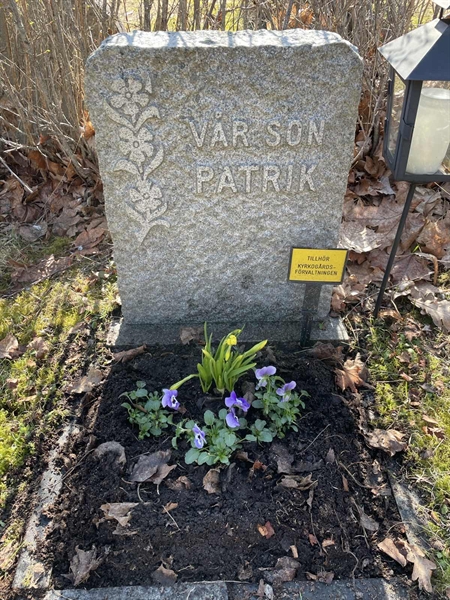 Grave number: 1 M    30