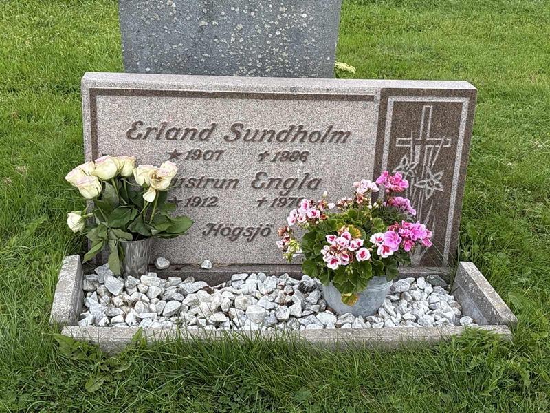 Grave number: IN 25    19