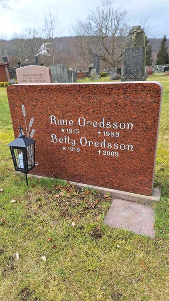 Hautatunnus: VG B   162-163