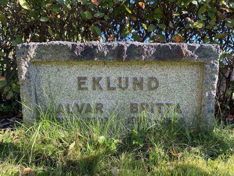 Grave number: 1 22      4