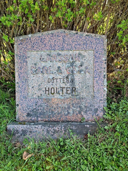 Grave number: 501 17 3136