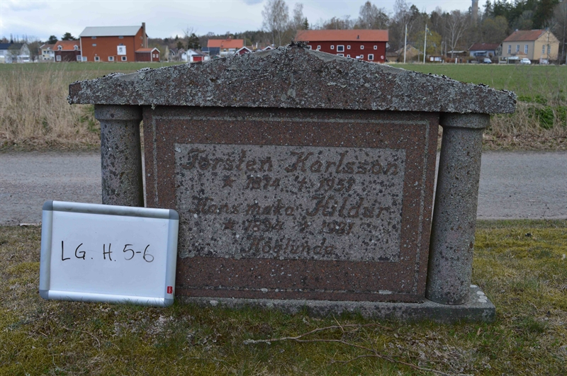 Grave number: LG H     5, 6