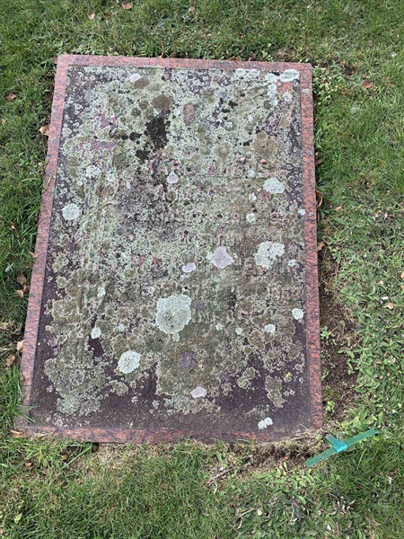 Grave number: VK B   111, 112
