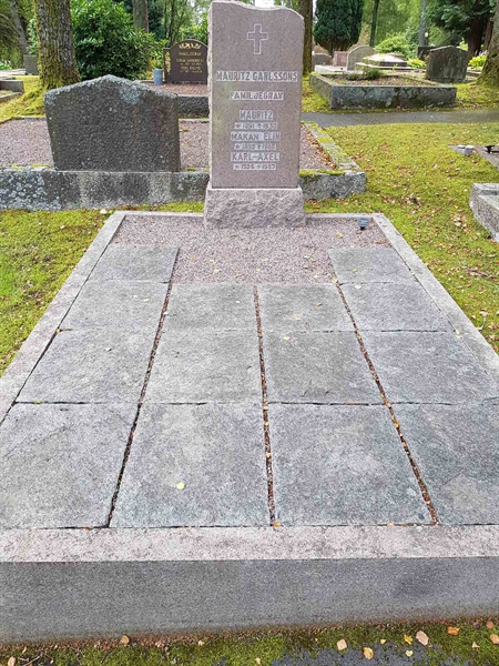 Grave number: 01  1128