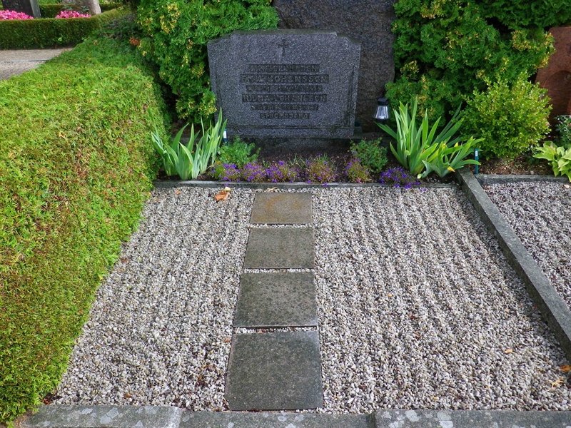 Grave number: OS K   366, 367
