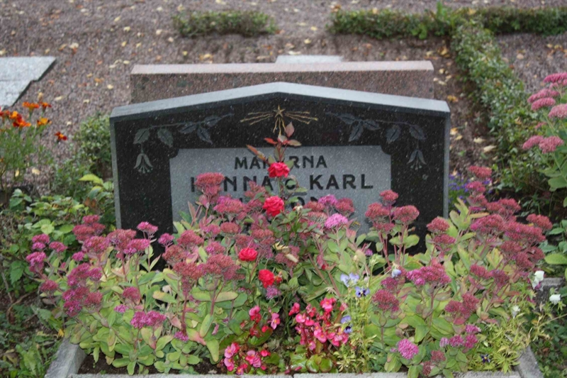 Grave number: 1 K K   44