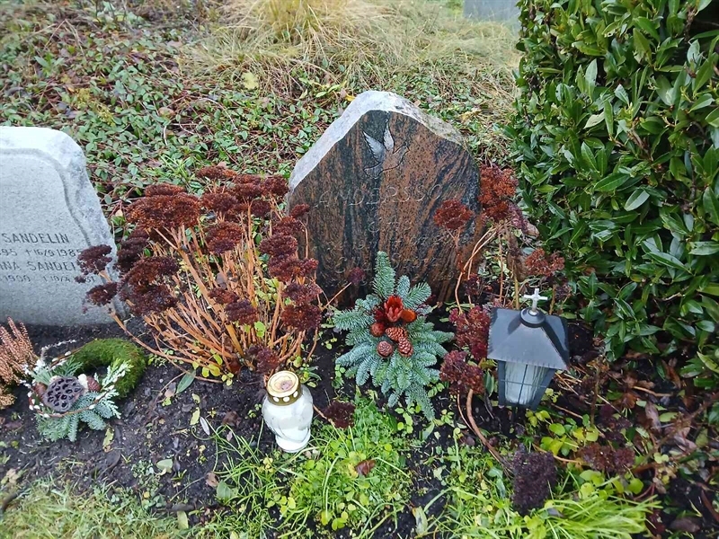 Grave number: FE K    59