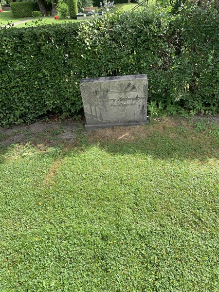 Grave number: 1 ÖK   47-48