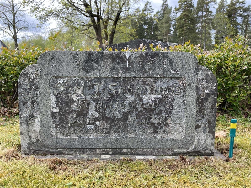 Grave number: 1 04 170, 171