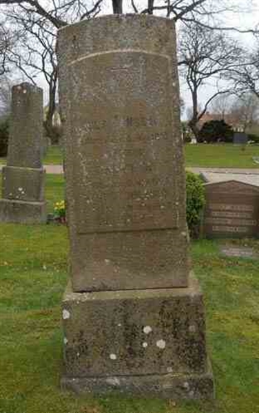 Grave number: SN G    36