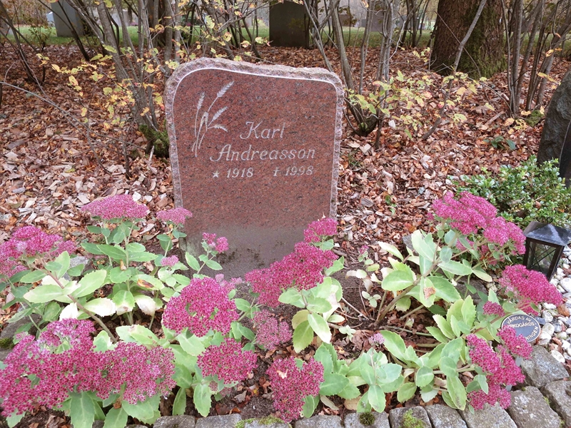 Grave number: HNB RL.I    21