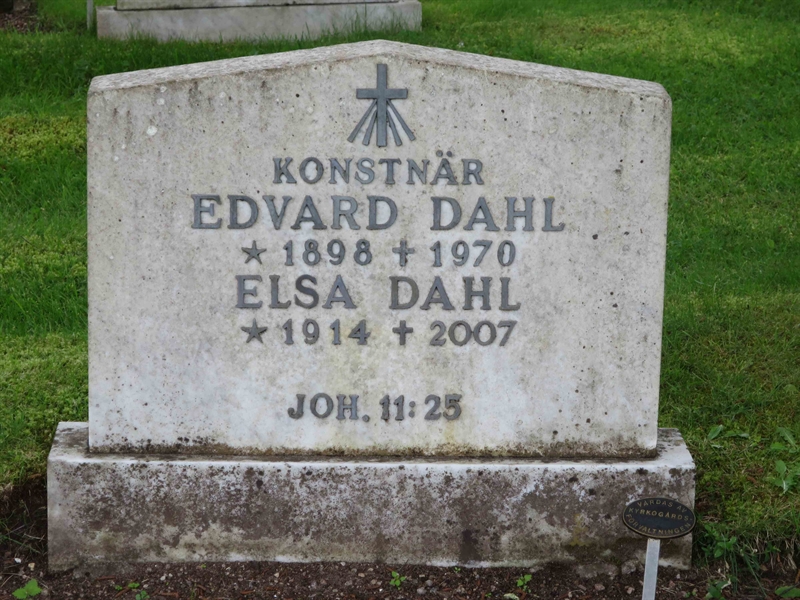 Grave number: HÖB 65    22
