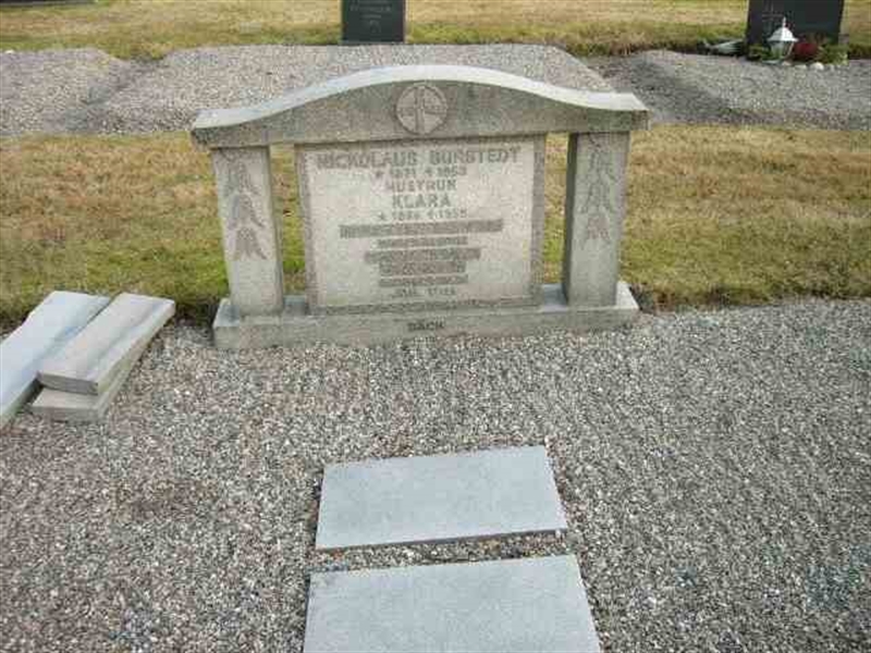 Grave number: BK 03    34