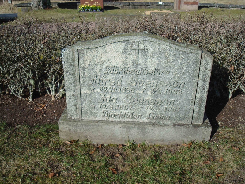 Grave number: KU 08    33, 34