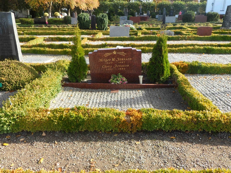 Grave number: ÖT GVK1L    11, 12