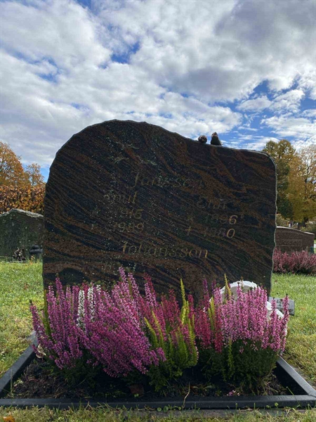 Hautatunnus: 1 24    103