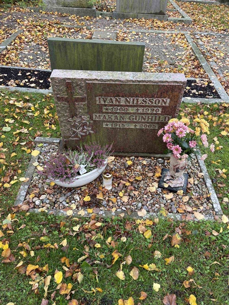 Grave number: ÖV B     9