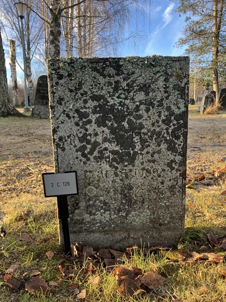 Hautatunnus: 2 C   126