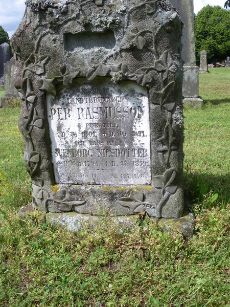 Grave number: SK 1   108