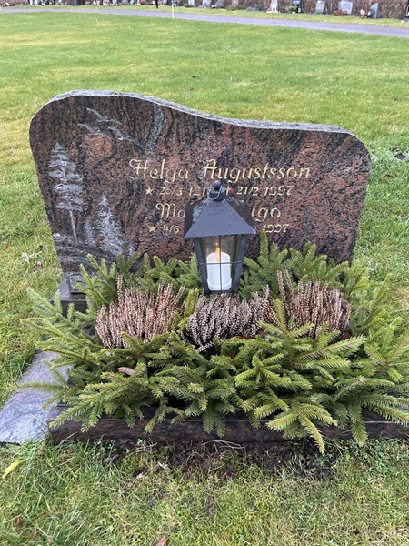 Grave number: Ärt 60 26     4+5