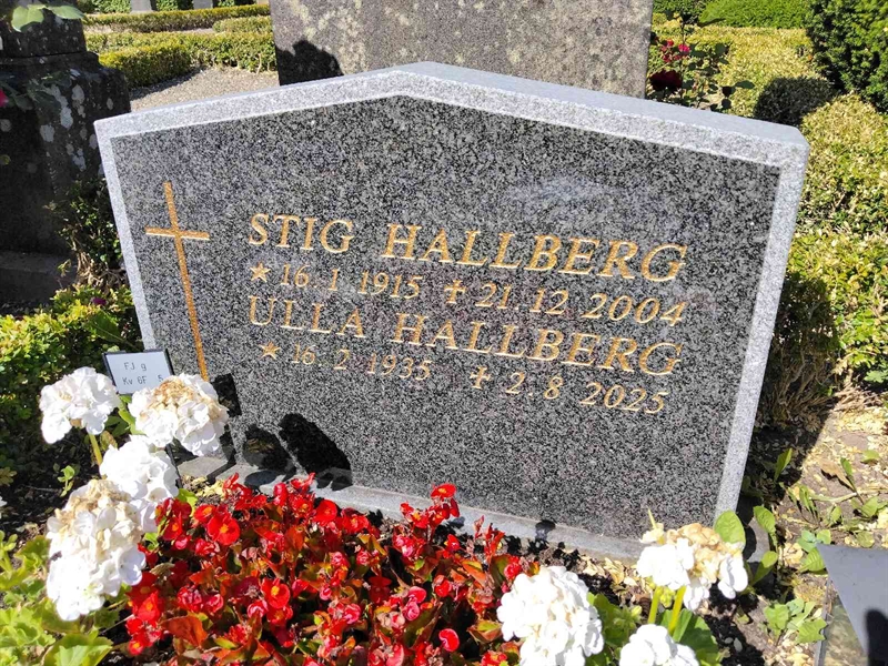 Grave number: FJ G 6F     5