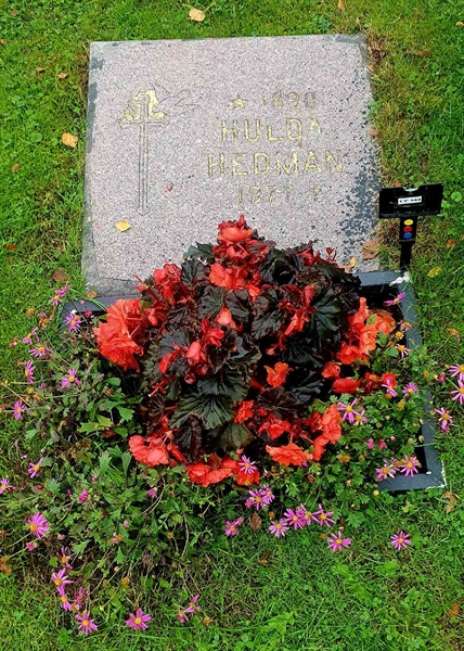 Grave number: 1 Y   144