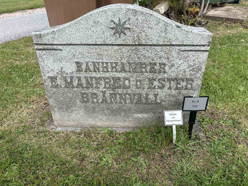 Grave number: 003 A   149