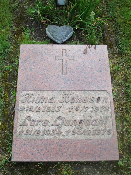 Grave number: HÖB N.UR    56