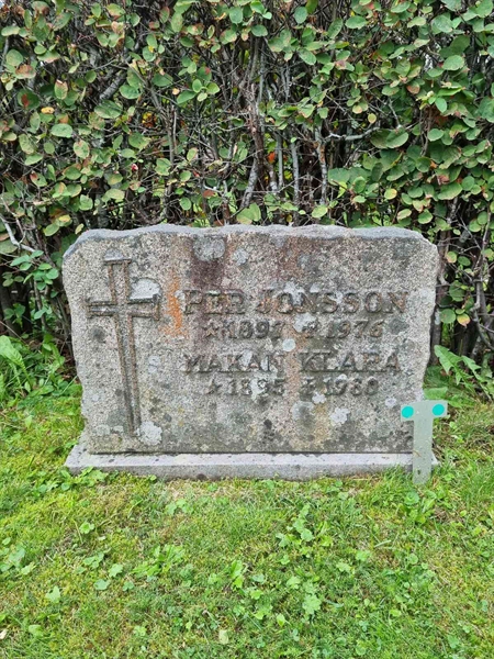 Grave number: 1 30   49