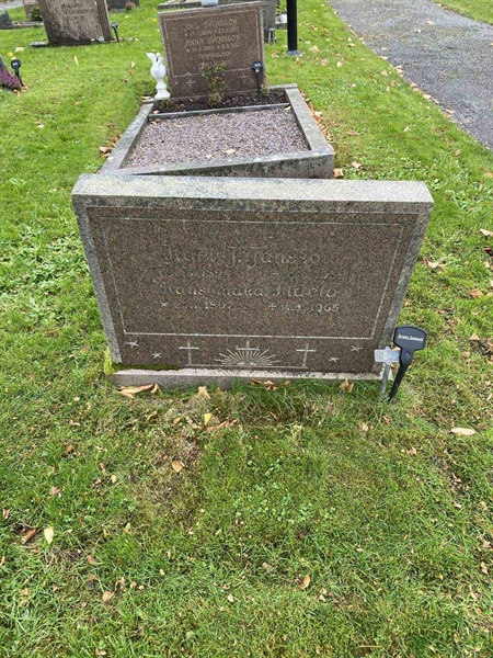 Grave number: 1 09    23