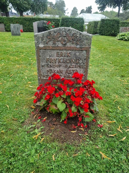 Grave number: 1 13  152, 153