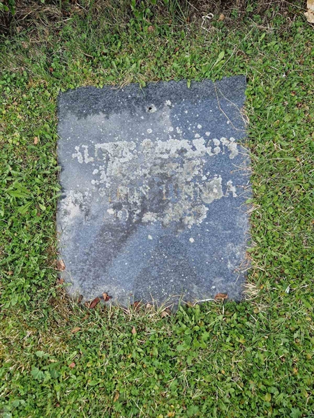 Grave number: 501 09 1386-1388
