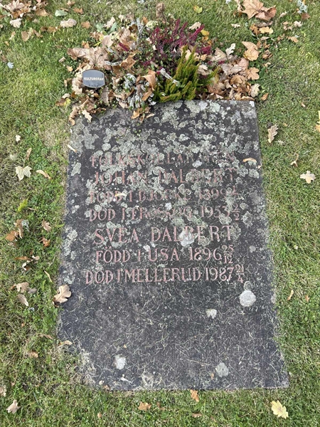 Grave number: T A B   512-513