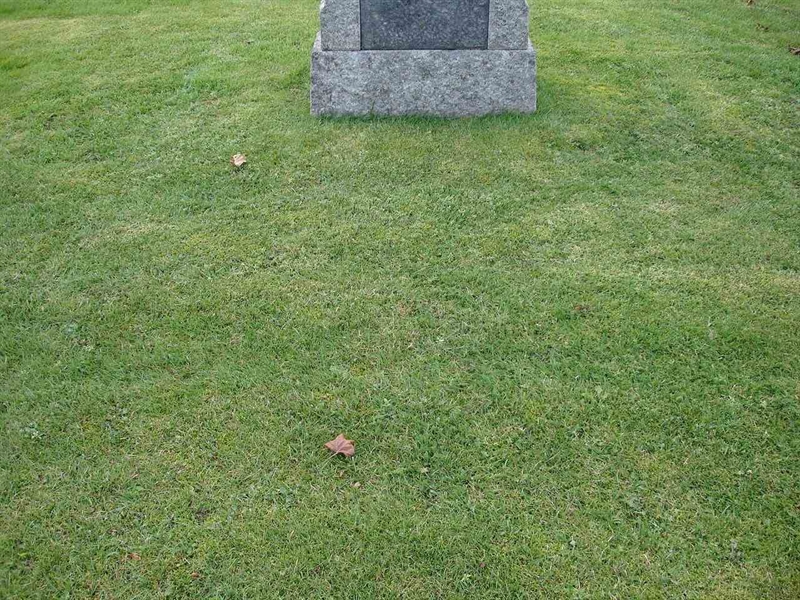 Grave number: FG H    24