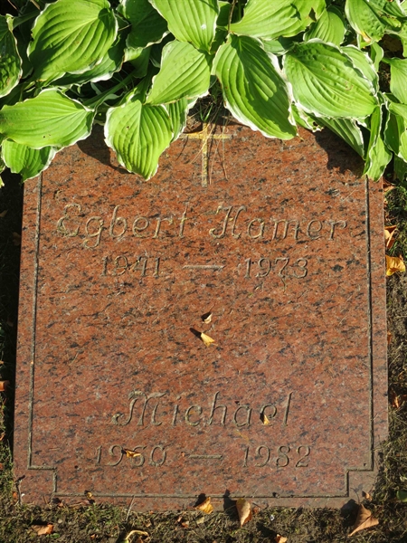 Grave number: HK G   163