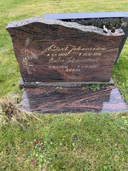 Grave number: Ärt 60 32    52+53