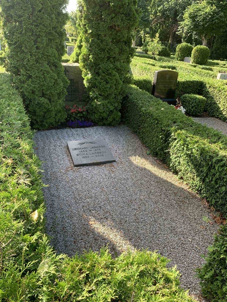 Grave number: NK VII     2a