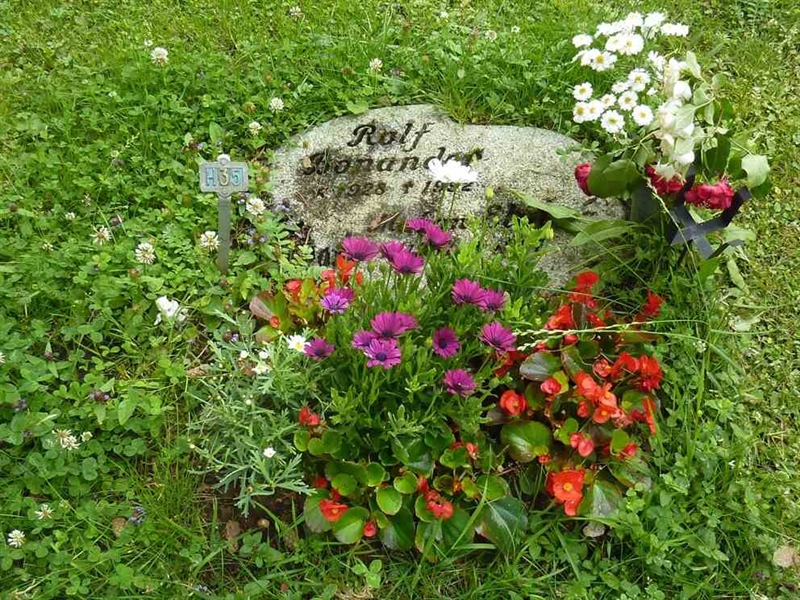 Grave number: 1 H   35