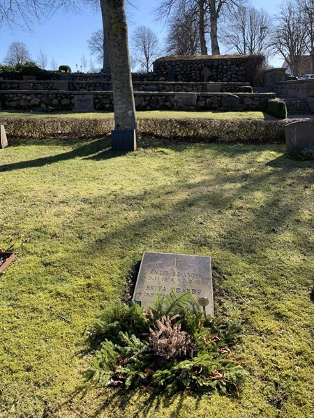 Grave number: SÖ H   115