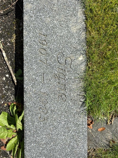 Grave number: 1 14     88, 89, 90