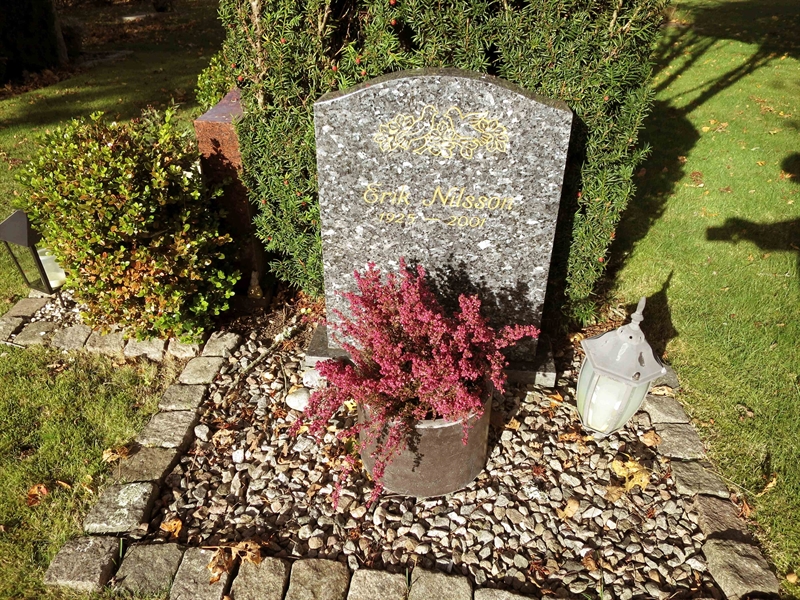 Grave number: HNB II   257